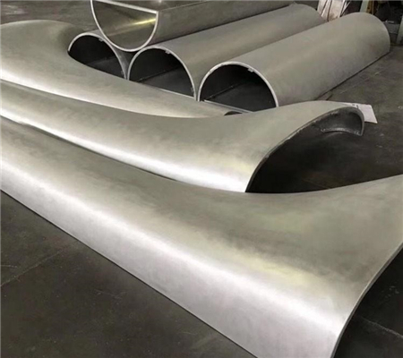 信義區造型雙曲鋁單板